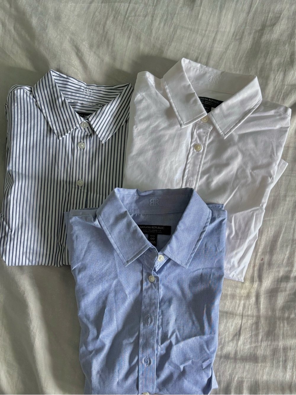 Banana Republic Women’s Riley Tailored Fit Dress Shirt